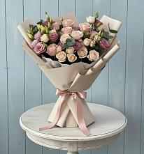 Букет цветов из:  Розы и Лизиантусы в Горки