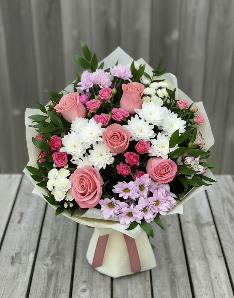 Букет цветов из: Альстромерии, Гвоздики, Розы и Хризантемы в Горки
