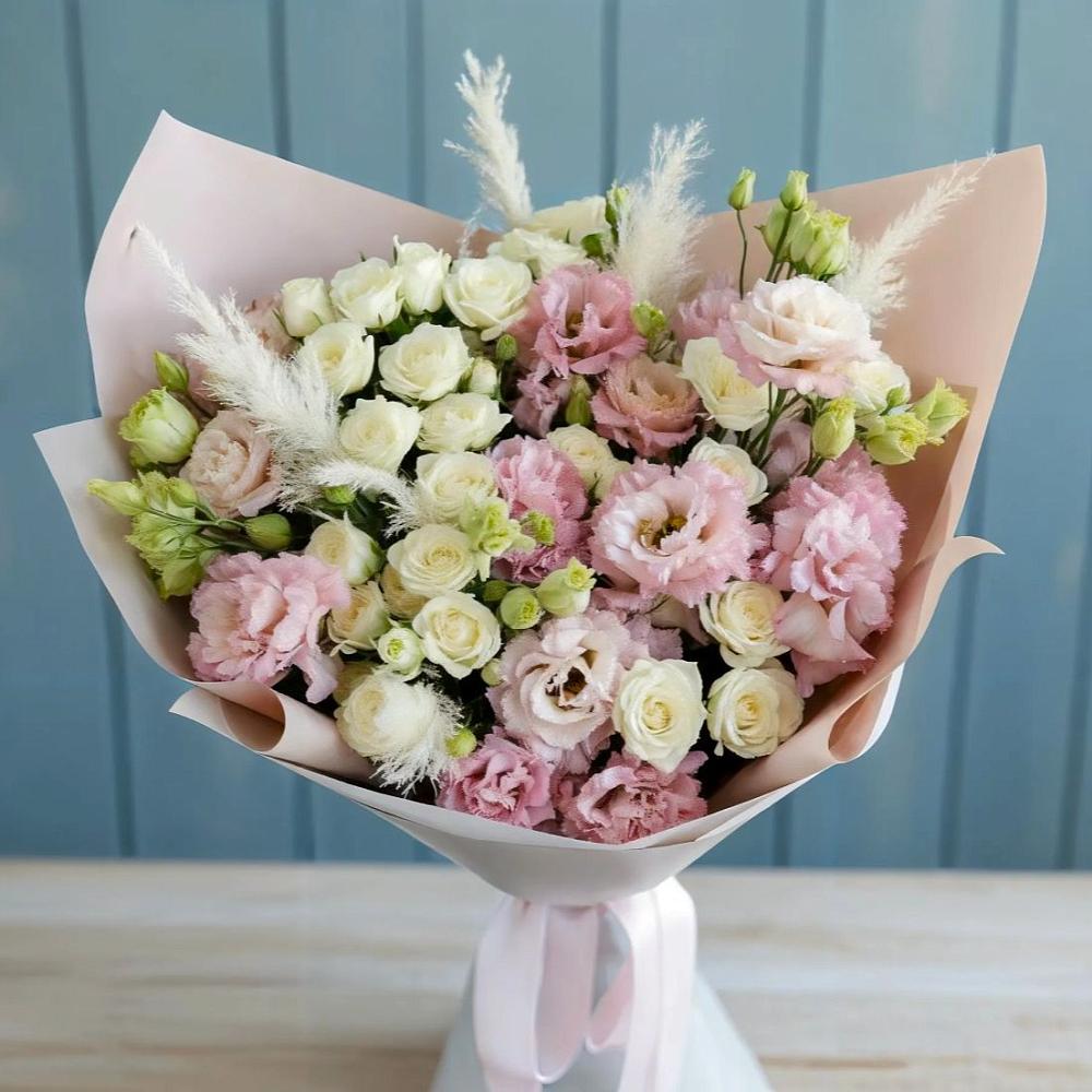 Букет цветов из: Альстромерии и Розы в Горки