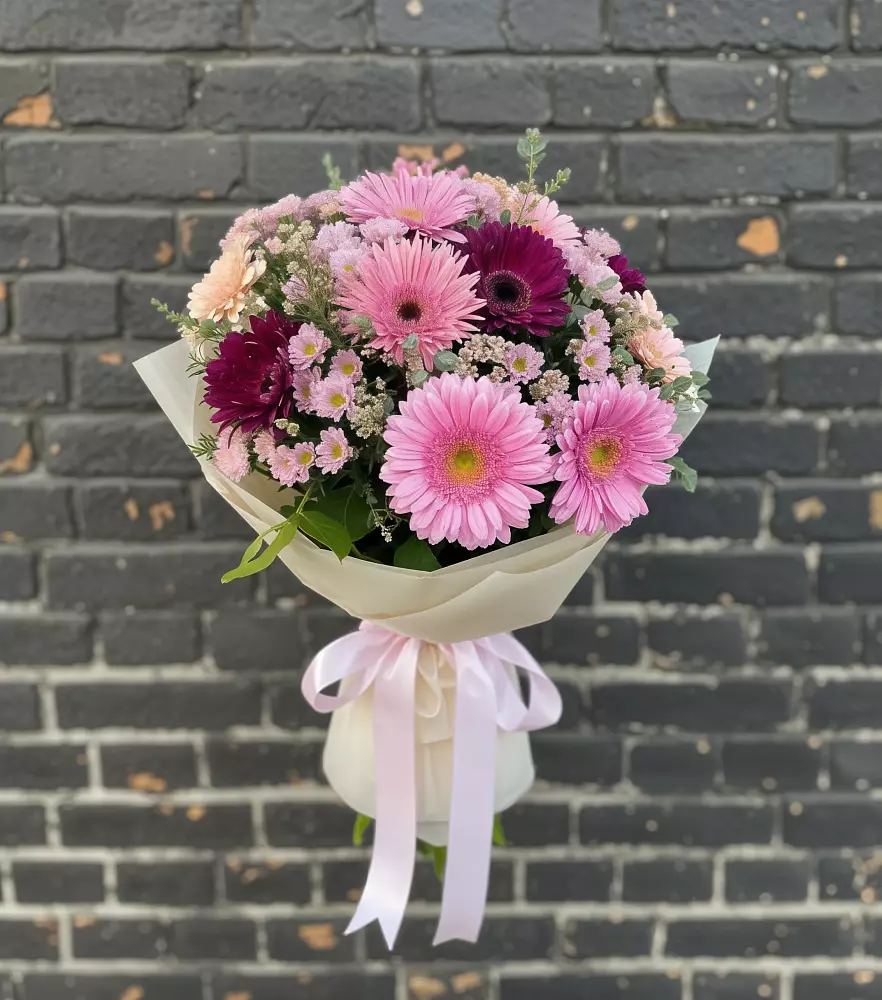 Букет цветов из: Герберы и Хризантемы в Горки