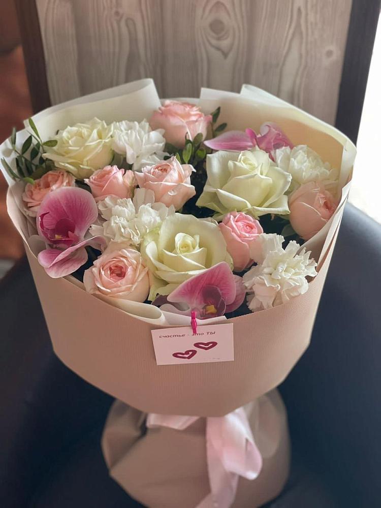 Букет цветов из: Орхидеи, Розы и Гвоздики в Горки