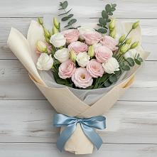Букет цветов из:  Лизиантусы в Горки