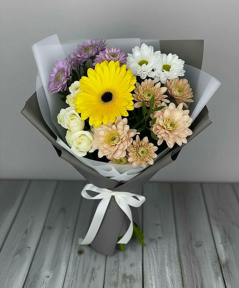 Букет цветов из: Розы, Герберы и Хризантемы в Горки