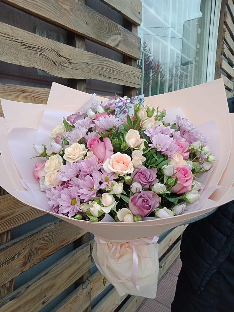 Букет цветов из: Розы и Хризантемы в Горки