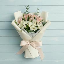 Букет цветов из:  Альстромерии в Горки