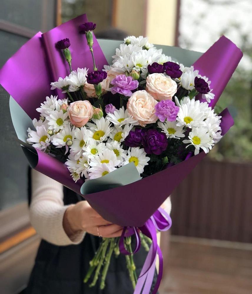 Букет цветов из: Хризантемы, Гвоздики и Розы в Горки