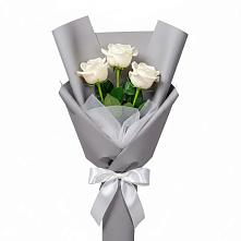 Букет 3 белые розы в Горки