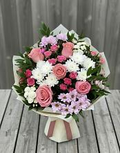 Букет цветов из:  Альстромерии, Гвоздики, Розы и Хризантемы в Горки