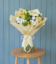 Букет цветов из:  Хризантемы и Розы в Горки