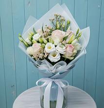 Букет цветов из:  Розы и Лизиантусы в Горки