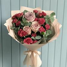 Букет цветов из:  Гвоздики и Розы #REPLACE_PRED# Горки