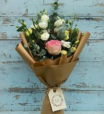 Букет цветов из:  Розы и Лизиантусы в Горки