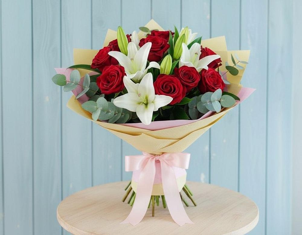 Букет цветов из: Лилии и Розы в Горки